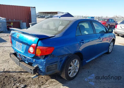 2010 Toyota Corolla S z USA, uszkodzony, nr VIN 2T1BU4EEXAC403855